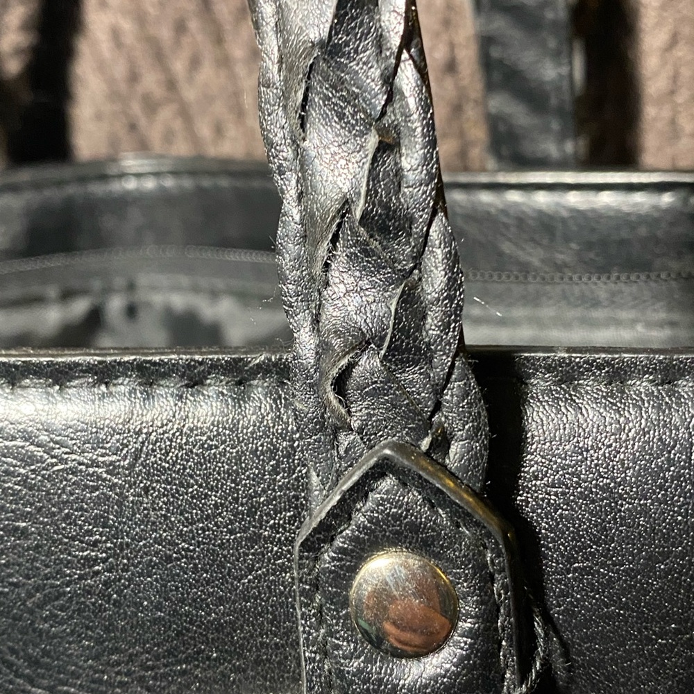 NWT Gold mine Tote by BUNEO, shoulder bag is functional with multi compartments - Picture 5 of 14